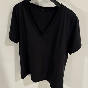 nuuds Black V-Neck Short Sleeve Tee